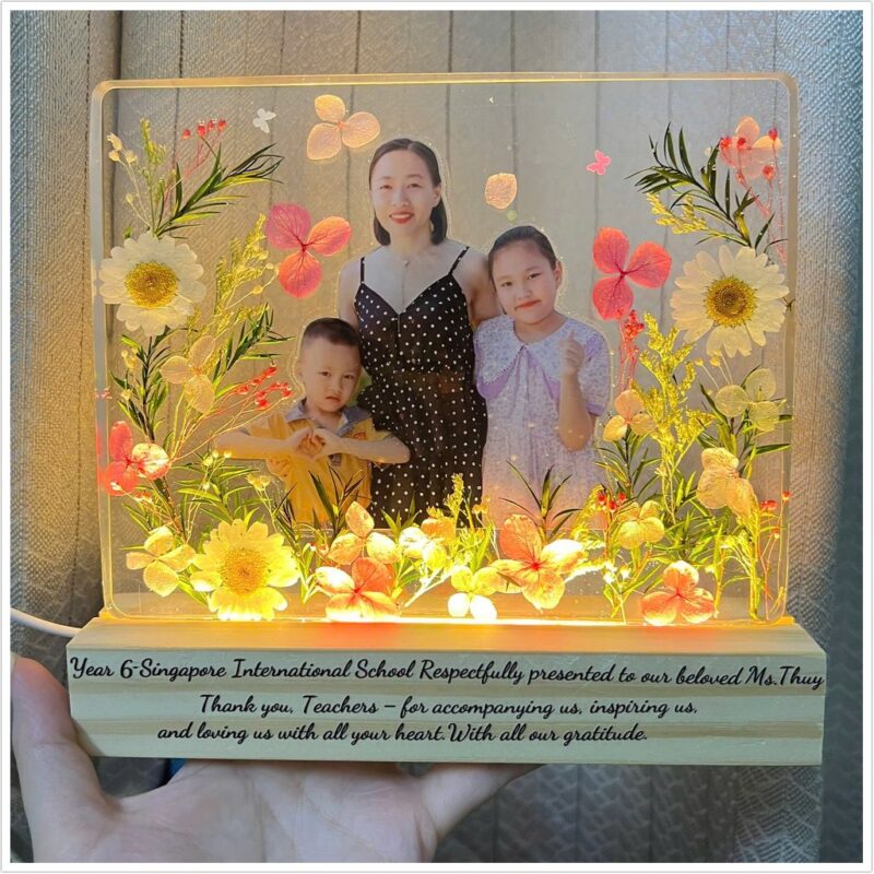 Den tranh hoa kho la san pham cao cap do cac nghe nhan cua Qua Tang DODELA san xuat thu cong